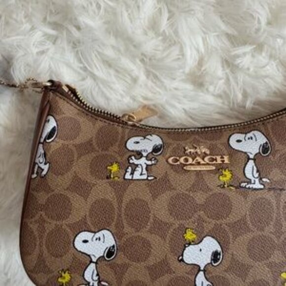 Coach X Peanuts Teri Shoulder Bag In Signature Canvas With Snoopy Print - Picture 7 of 7